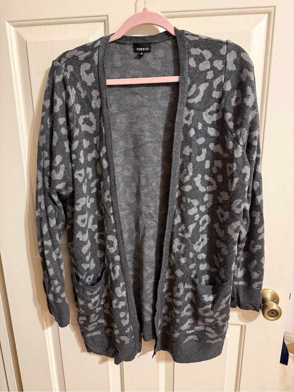 Torrid Gray Leopard Open-Front Cardigan Sweater size 2